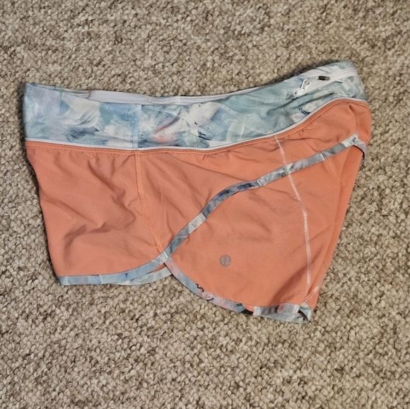Lululemon Speed Short Size 6 - Picture 6 of 11